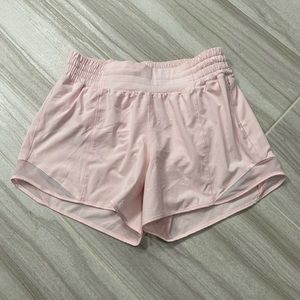 Lululemon strawberry milkshake high rise hotty hot 4” size 8
